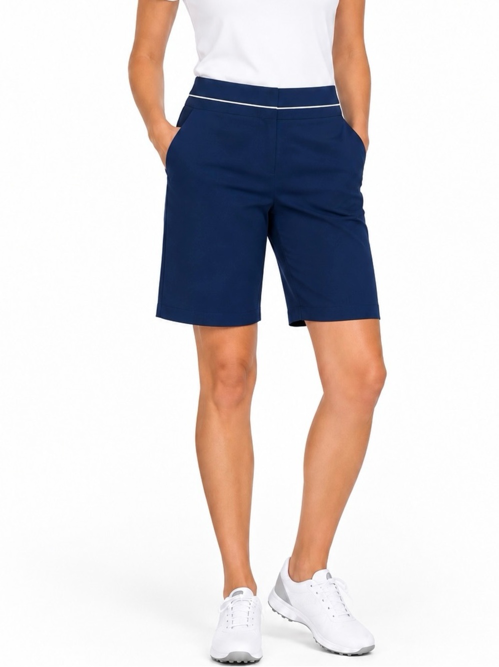 Tail White Label Womens Bermuda Golf Shorts Size 8 Navy White Piping Activewear